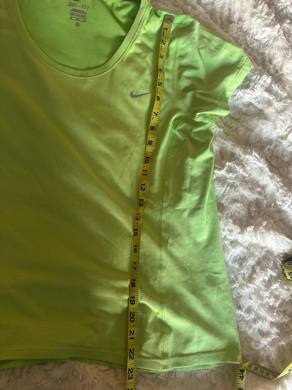 Nike Women's Dri-FIT Short-Sleeve Top Bright Green size XL